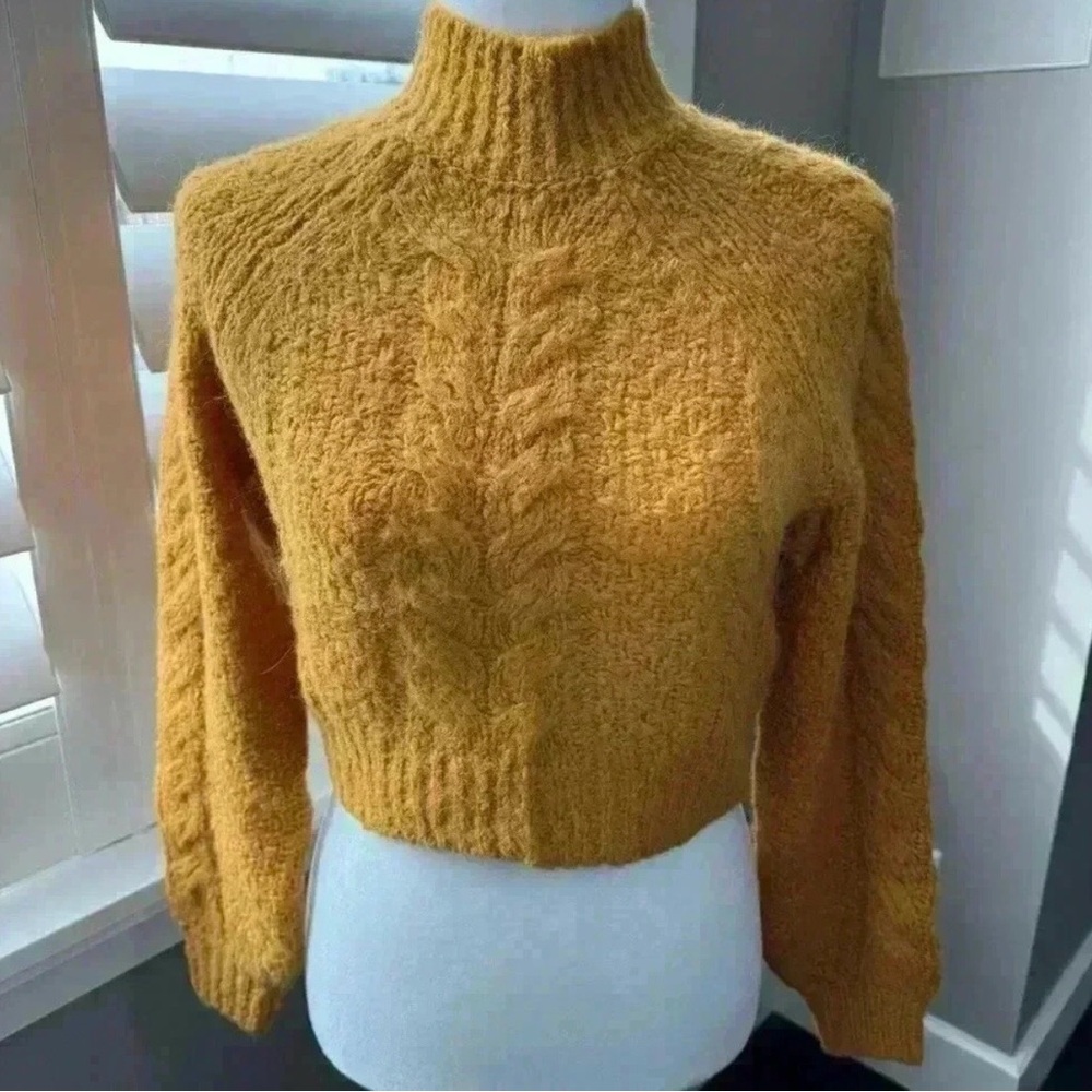 Aritzia Sunday Best Cozy Mustard Cable Knit Cropped Sweater